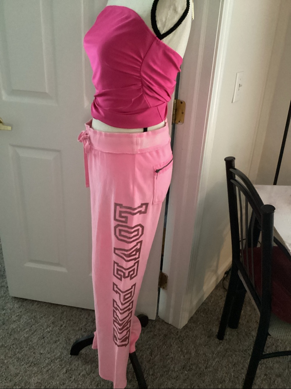 neon pink velour vs logo pant